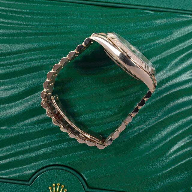 Rolex Day-Date 40 228235 Image 4